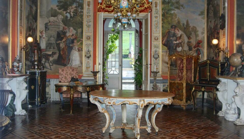 Castle for rent in Gembloux