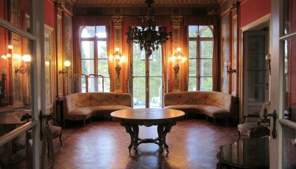 Castle for rent in Gembloux