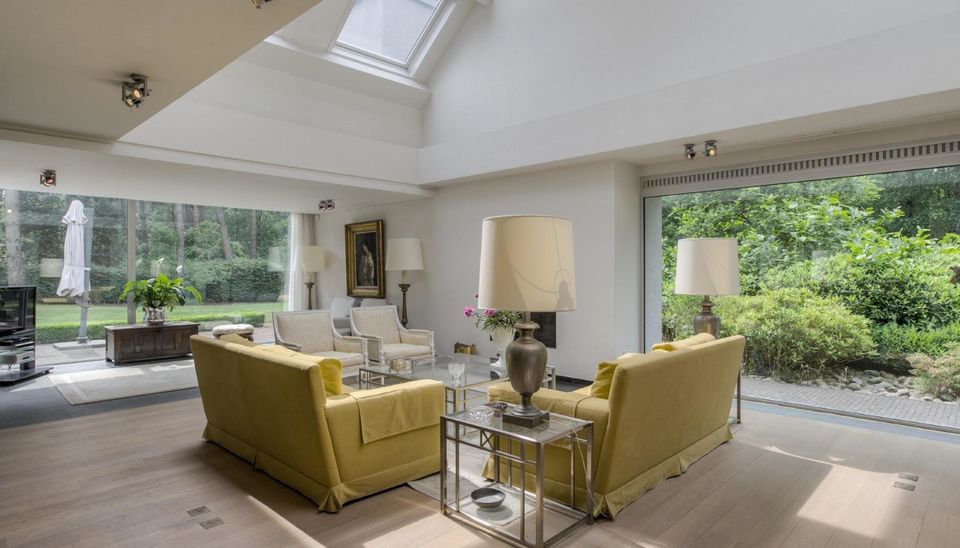 Villa for rent in Wezembeek-Oppem